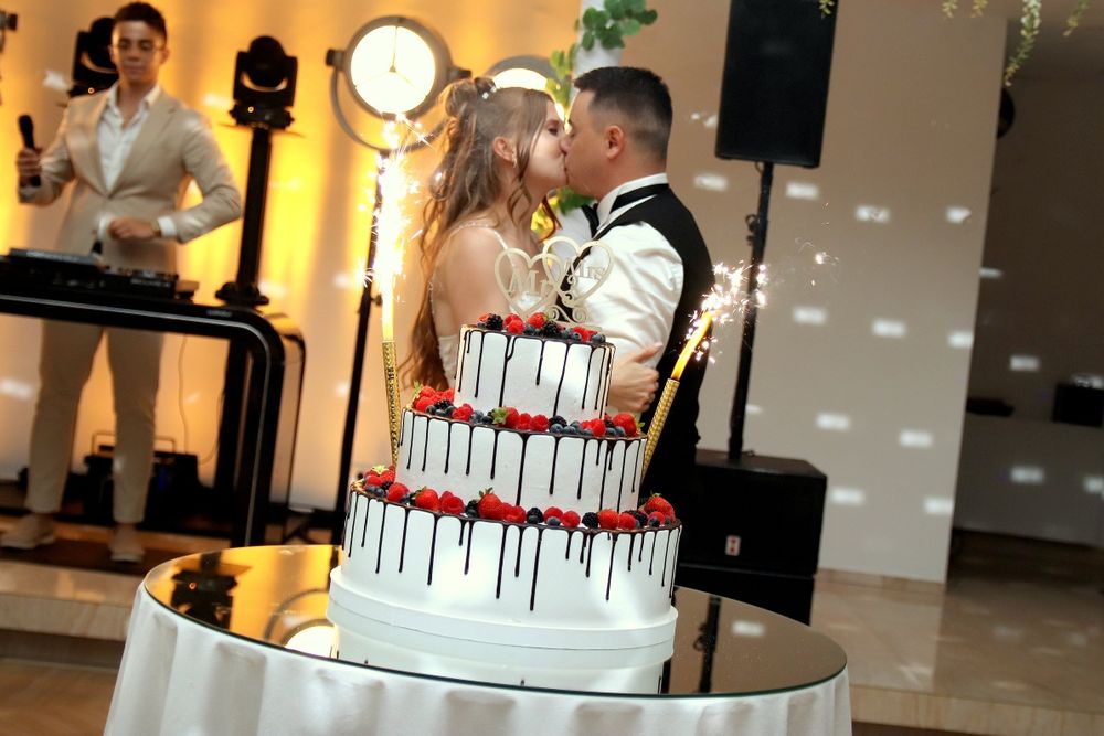Foto&Film / fotograf kamerzysta na ślub / wesele / chrzciny / urodziny