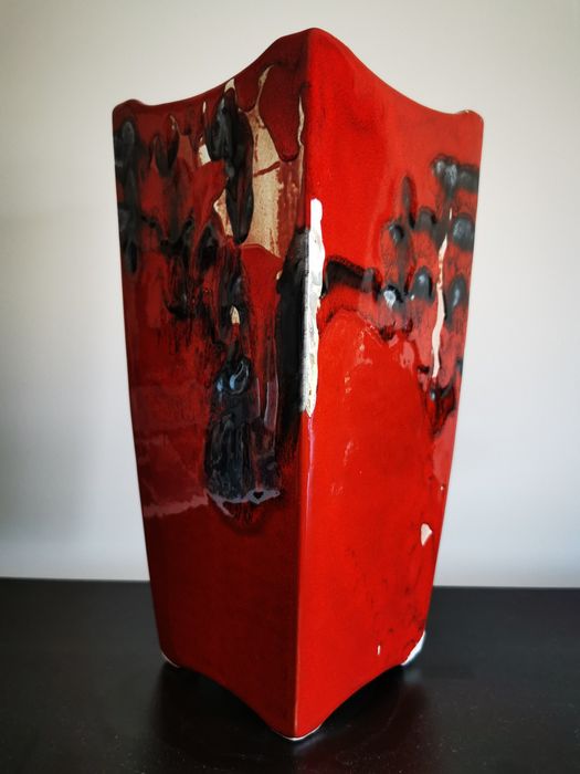 Jarra decorativa Maria do Amparo