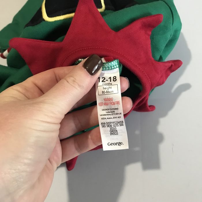 Класний якісний новорічний різдвяний чоловічок 12-18 м