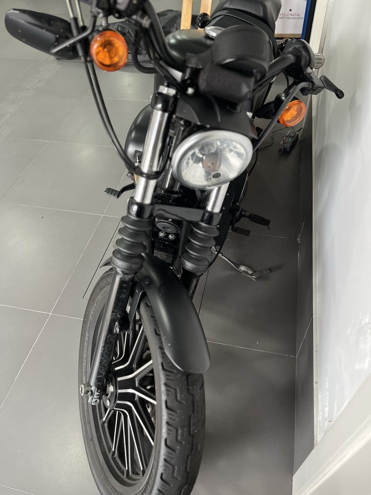 HD Iron 883 - 12.000km