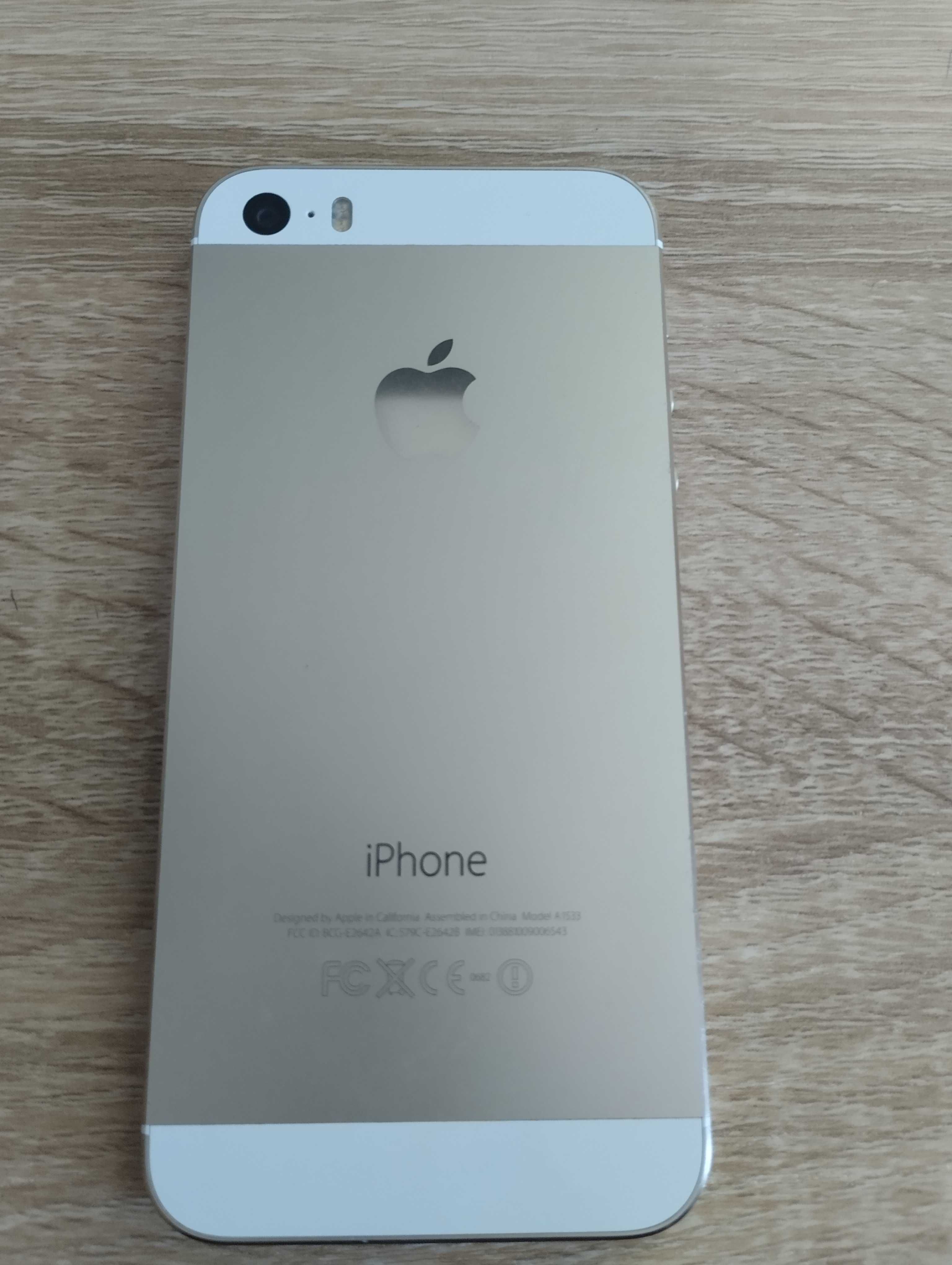 Смартфон Apple iPhone 5s (A1533) 32GB - сріблястий (розблокований).