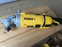 NOWA szlifierka kątowa DeWalt  2600W