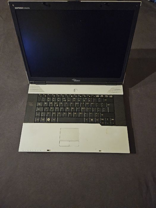 Fujitsu Siemens ESPRIMO Mobile V6515