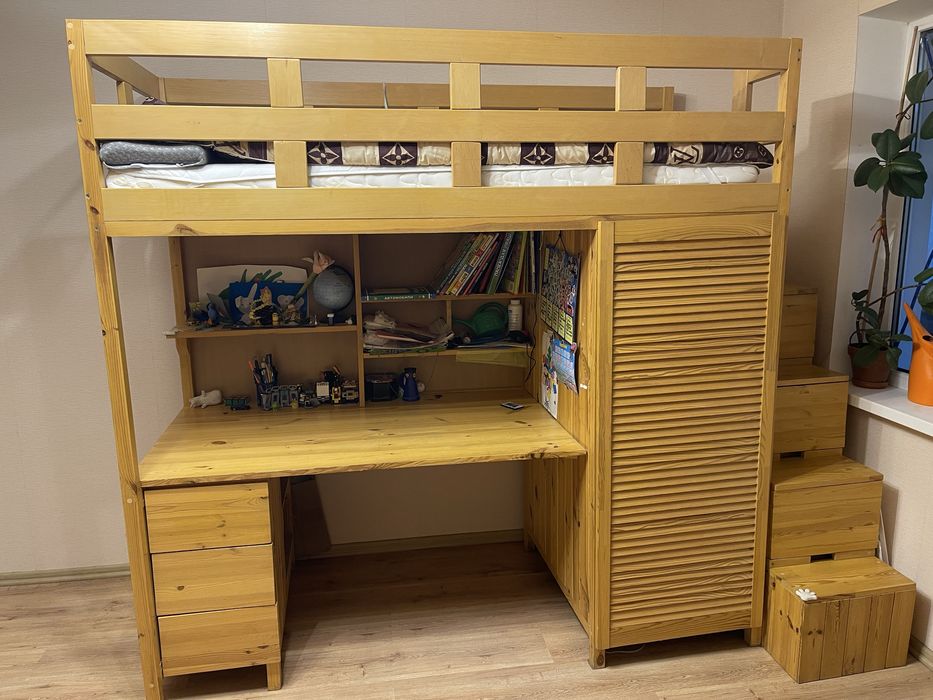 Ліжко-горище(чердак), із дерева