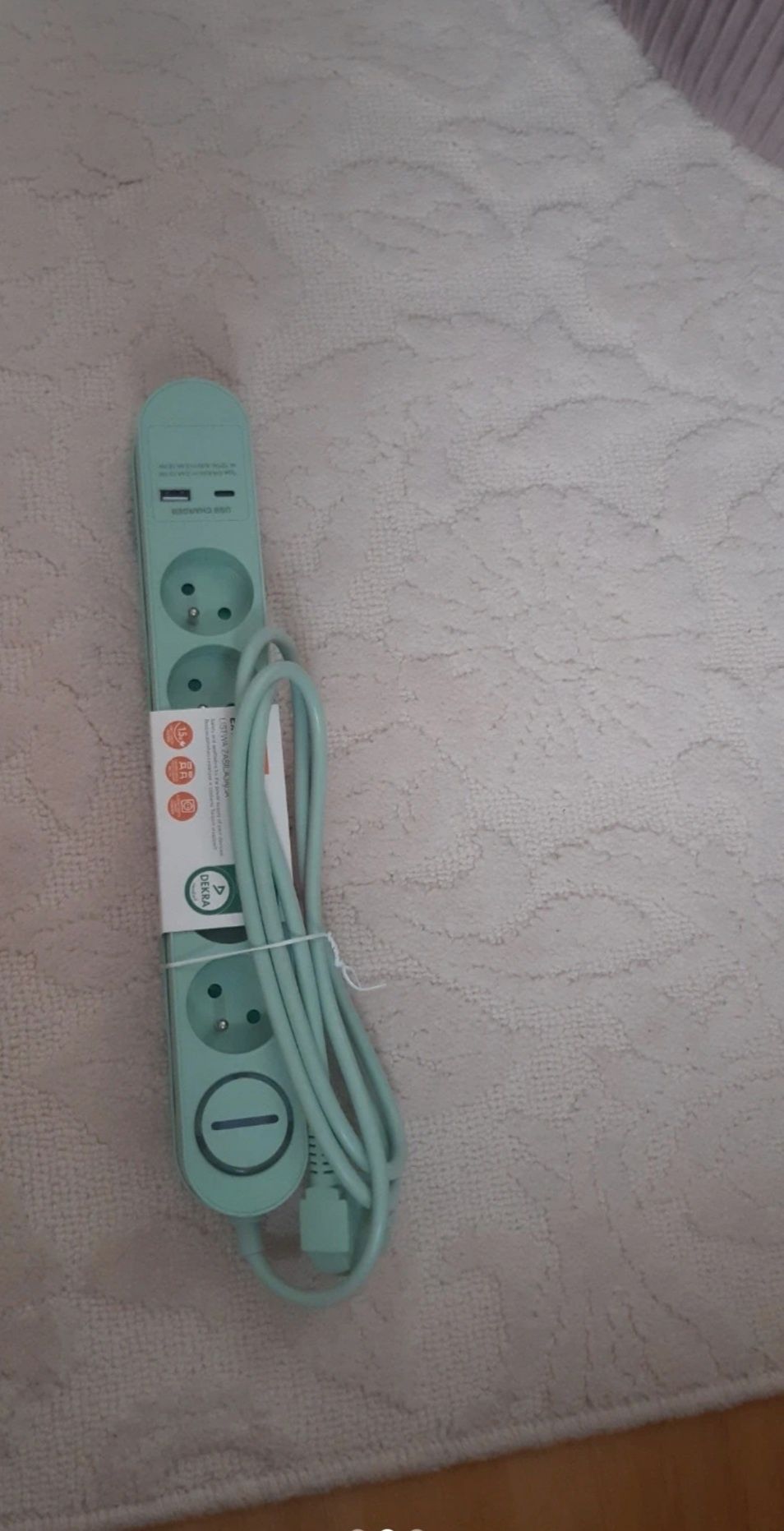 Listwa zasilająca z portami usb
