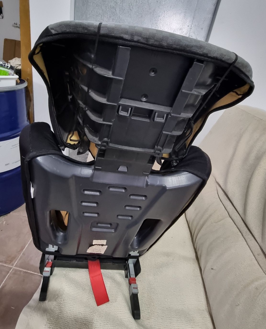 Cadeira Zippy com isofix 15-36 kg