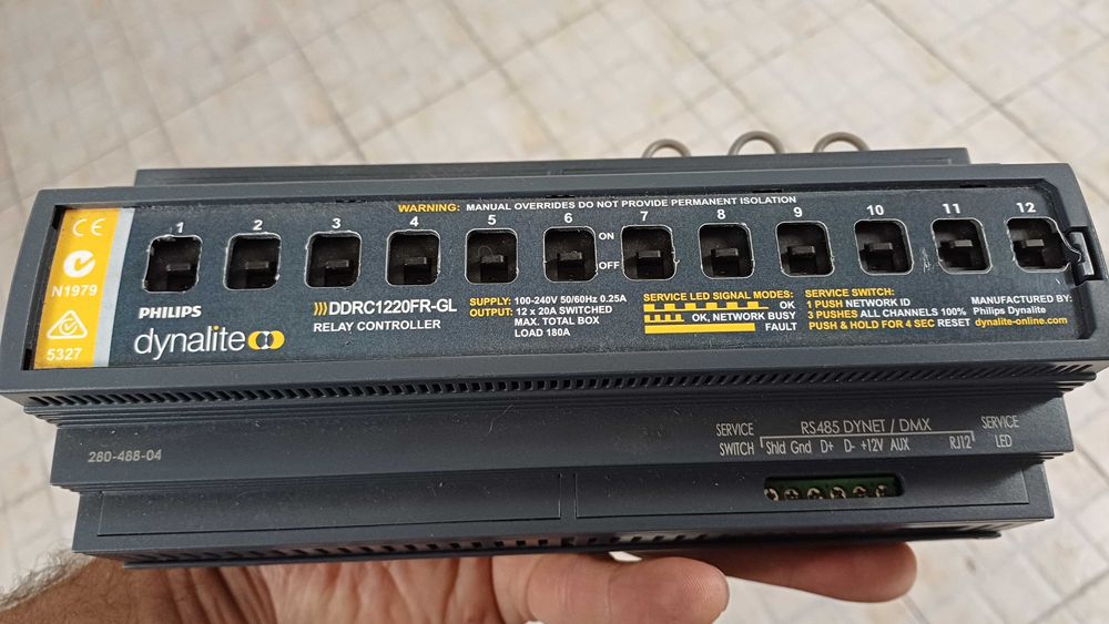 Philips Dynalite DDRC1220FR-GL Controlador de relés para iluminação
