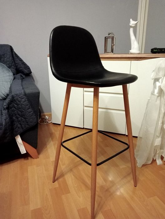 Sprzedam czarne hokery