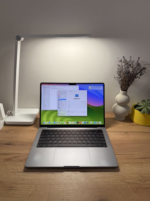 MacBook Pro 14 2021 32-Core GPU M1 Max 64GB 1TB SSD