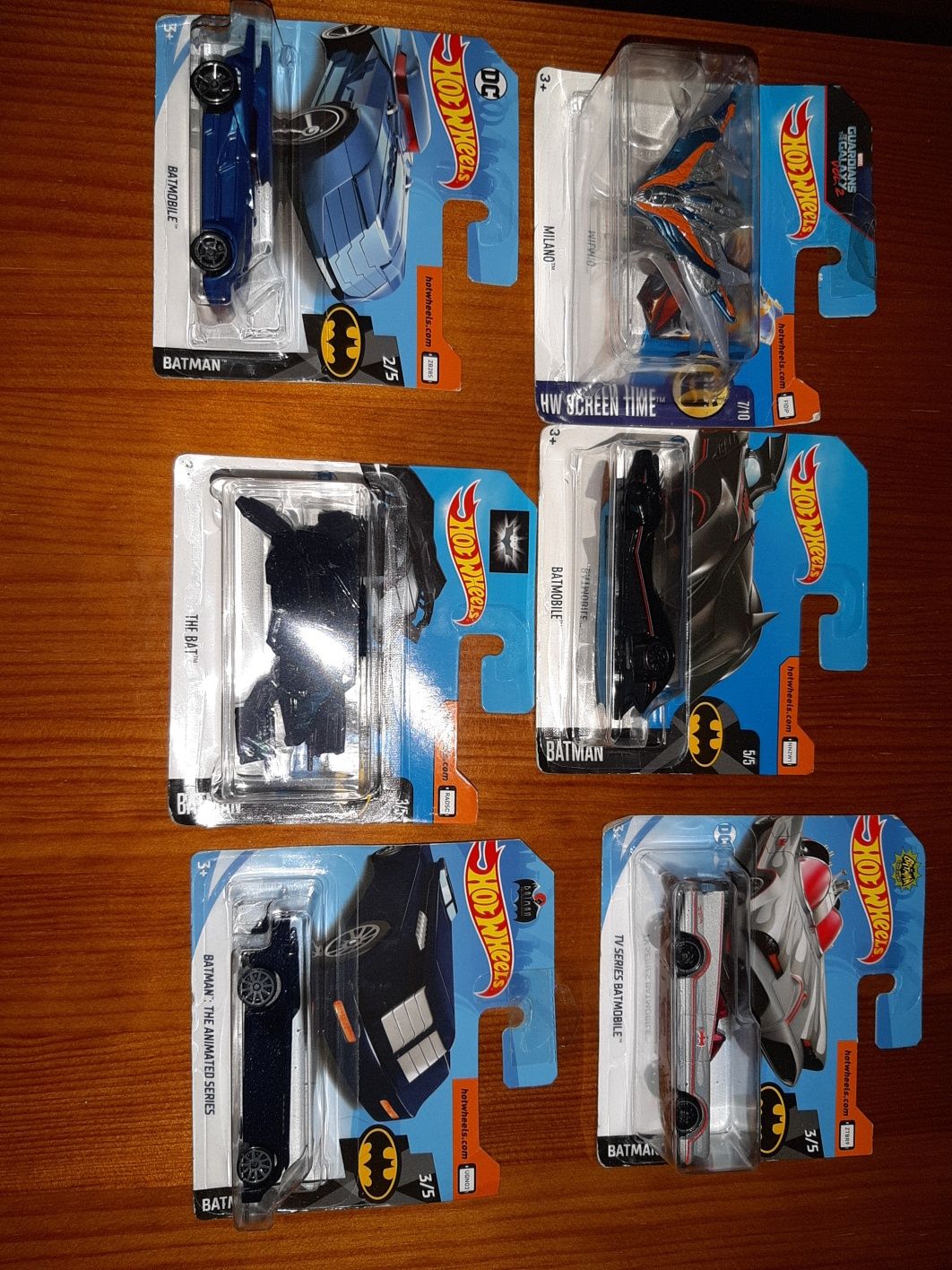 Varios Hot wheels batmobile