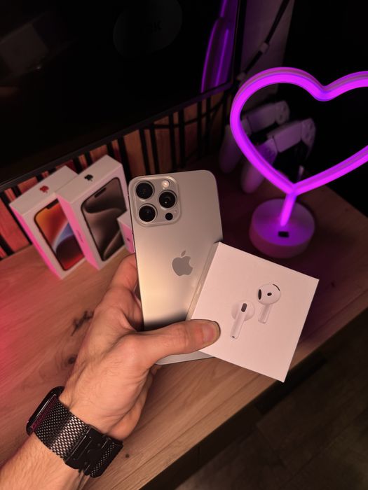 iPhone 15 Pro Max 256 Gb + AirPods 4 у подарунок!