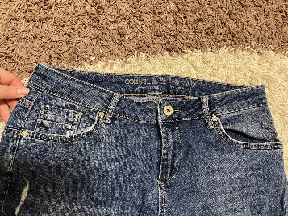 Джинсы женские рваные