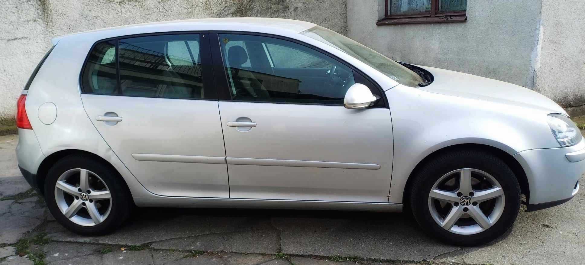 Volkswagen Golf V