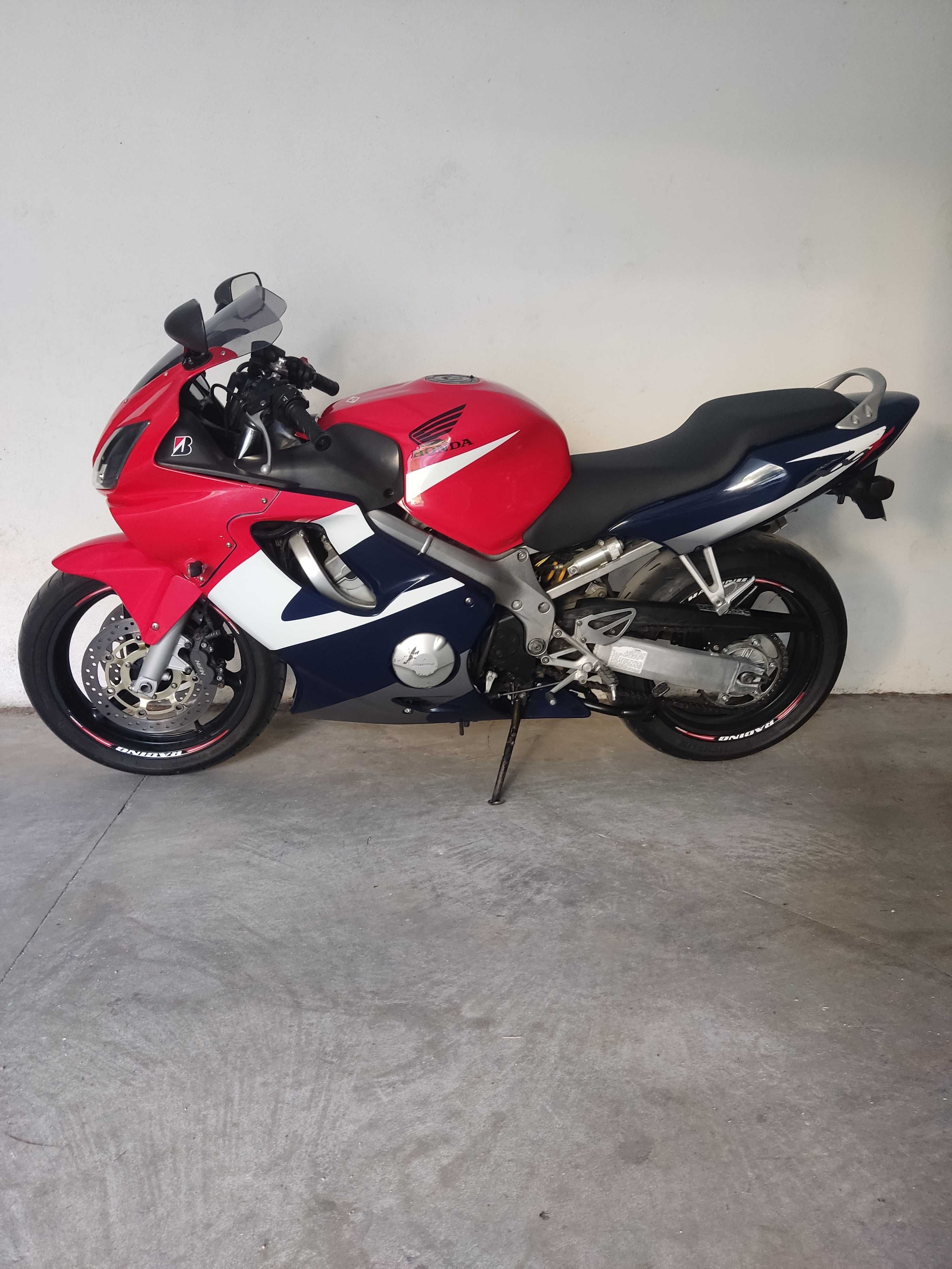 Honda CBR 600f 4i PGM-Fi tricolor 2001