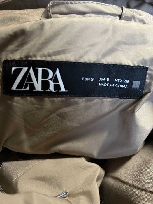 Стьобане бежеве пальто Zara oversize з капюшоном, розкльошене