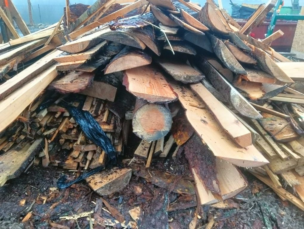 Drewno opałowe-zrzyny tartaczne,opoły,ścinki desek