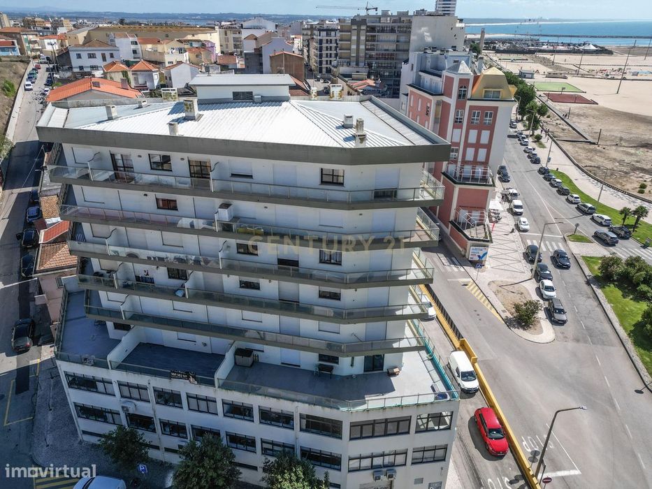 Espaço comercial com vistas de mar