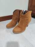Botim camel camurça