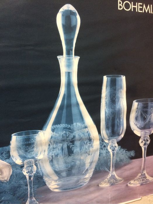 Serviço de copos da Boemia