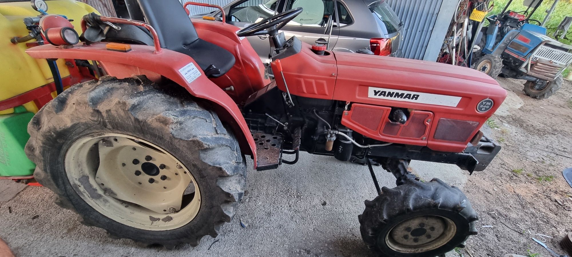Trator yanmar ym 246d