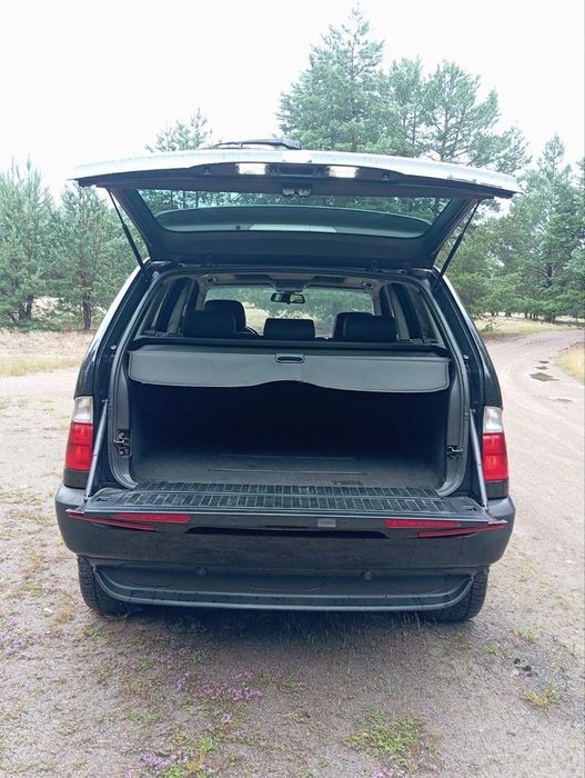 Продам бмв х5 е53