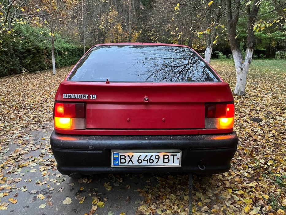 Продам Рено 19. 1.9 дизель. Механіка.
