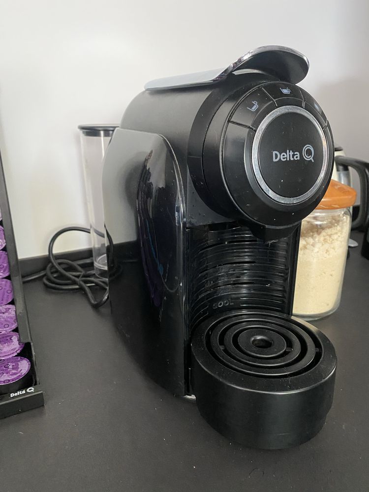 Máquina de café delta q automática