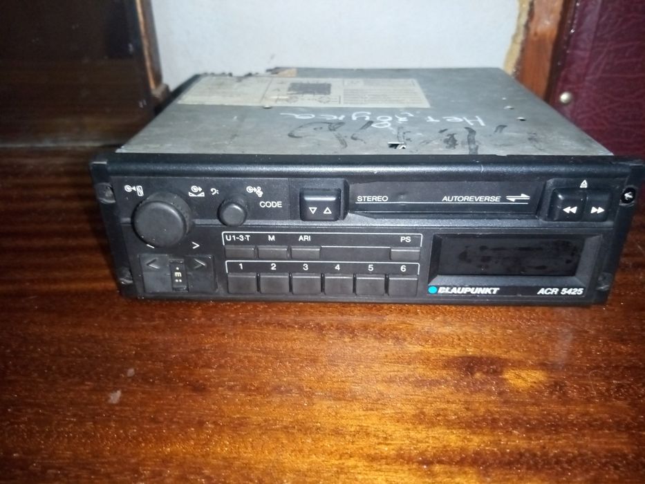 Автомагнитолы две