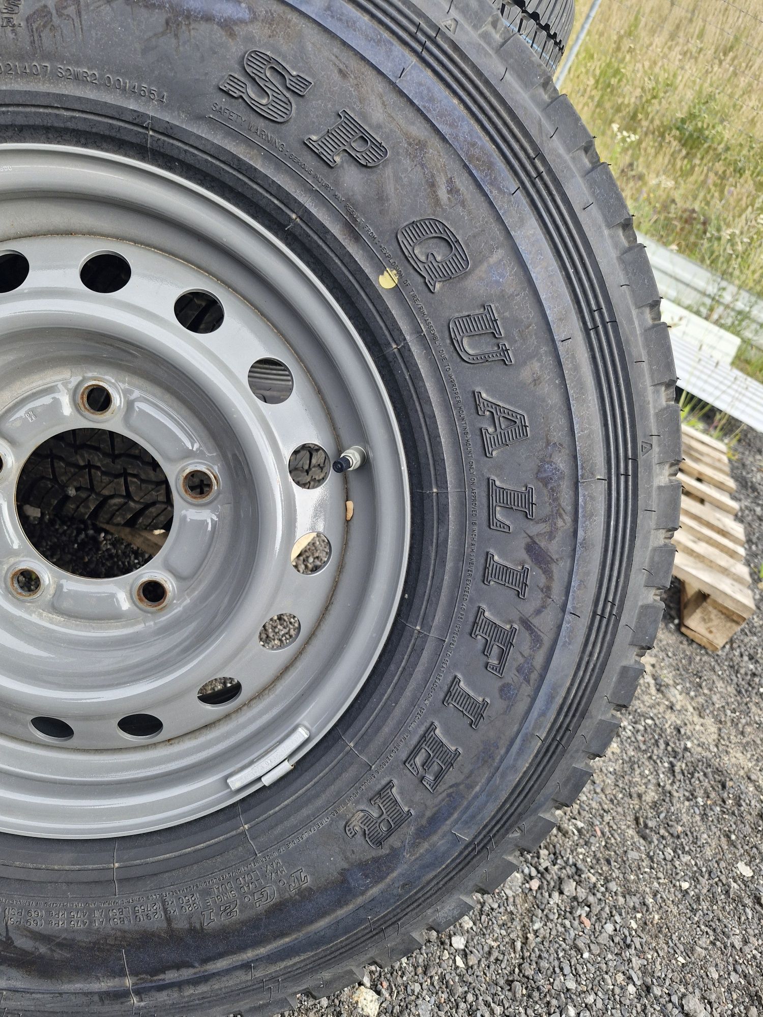 Koła kompletne opony 225/95r16c 7.50r16  uaz gaz buhanka land cruiser