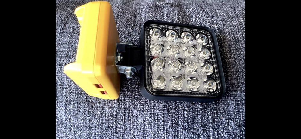 Лед лампа фонарь Dewalt XR 18V 20V