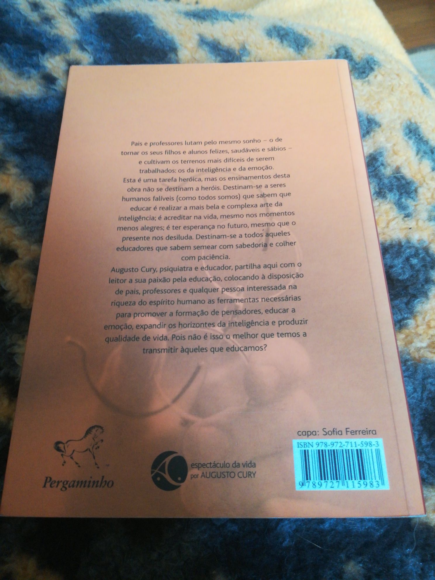 Livro "Pais brilhantes, Professores fascinantes"