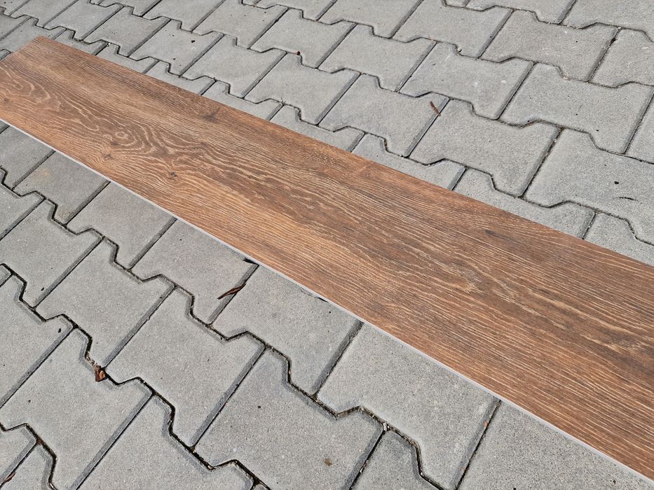 Płytki Podłogowa Drewnopodobna Piemont Brown 120X20