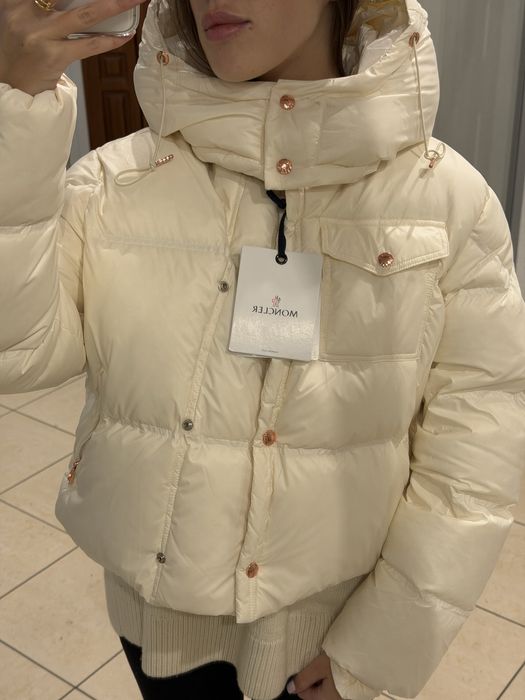 Куртка пуховик пуфер вкорочений Moncler