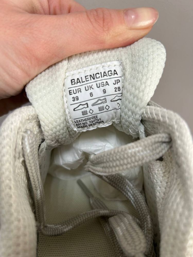 Balenciaga 3ХL dirty Beige