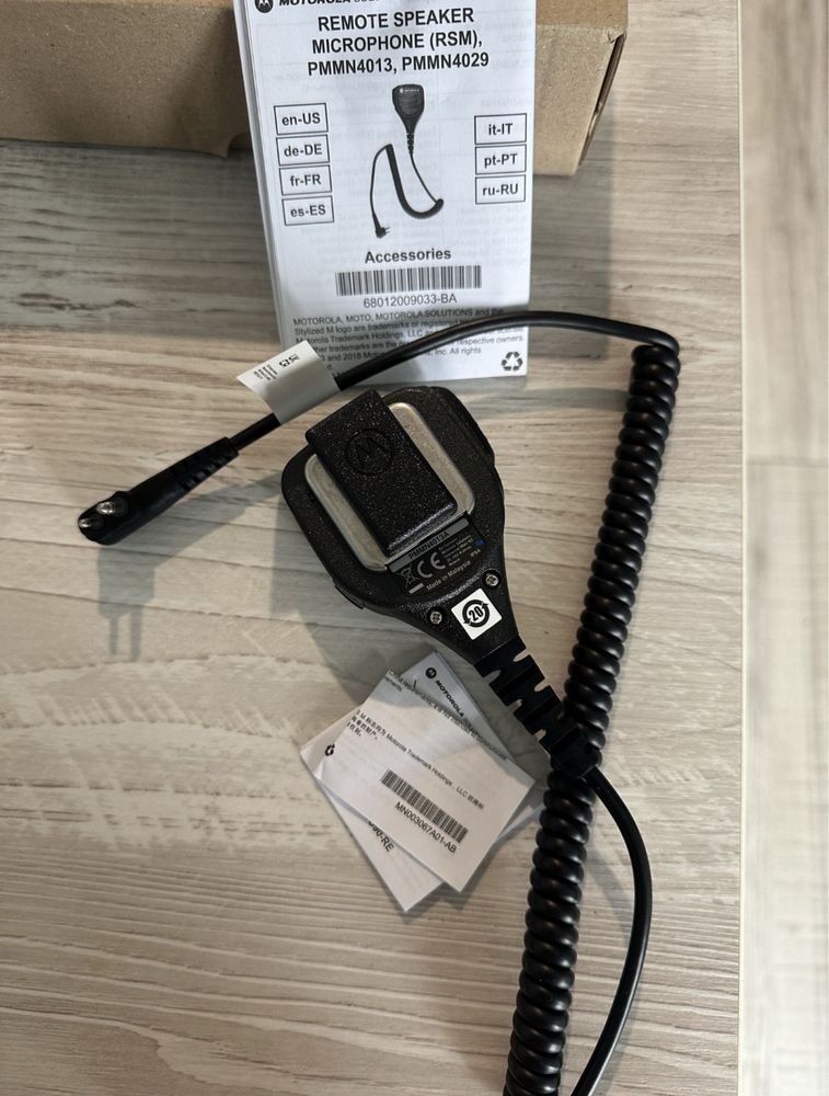 Мікрофон-тангента Motorola для портативних рдцій СР,DP Ціна 1100 за 2.