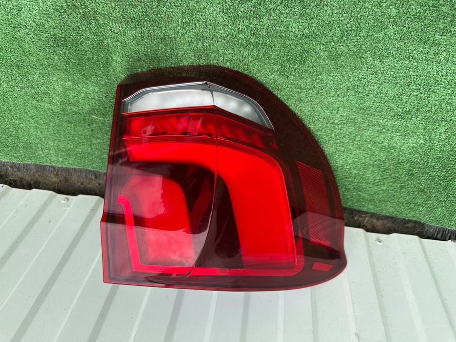 lampa tył tylna lewa w błotnik bmw x5 f15 led