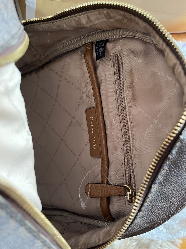 Michael Kors plecaczek rhea plecak brązowy monogram logowany złote
