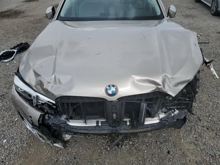BMW 7 series 750i 2020 року