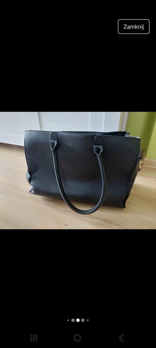 Duża czarna torba shopper zapinana na zamek