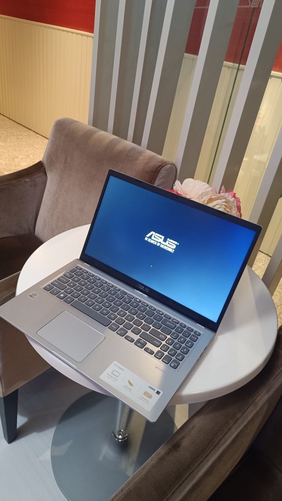 Portatil i7 1065G7 Asus Vivo Widescreen Longlife Battery 16GB 512GB