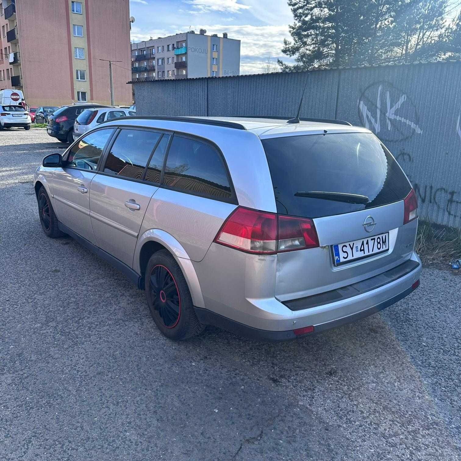 Opel Vectra 1.9 CDTI 2005r Srebrny Caravan