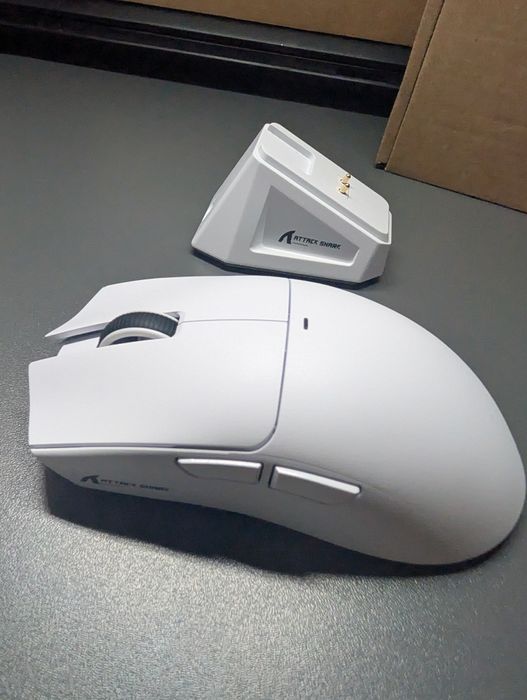 Ігрова миш Attack Shark X11 (+ магнітна док - станція)