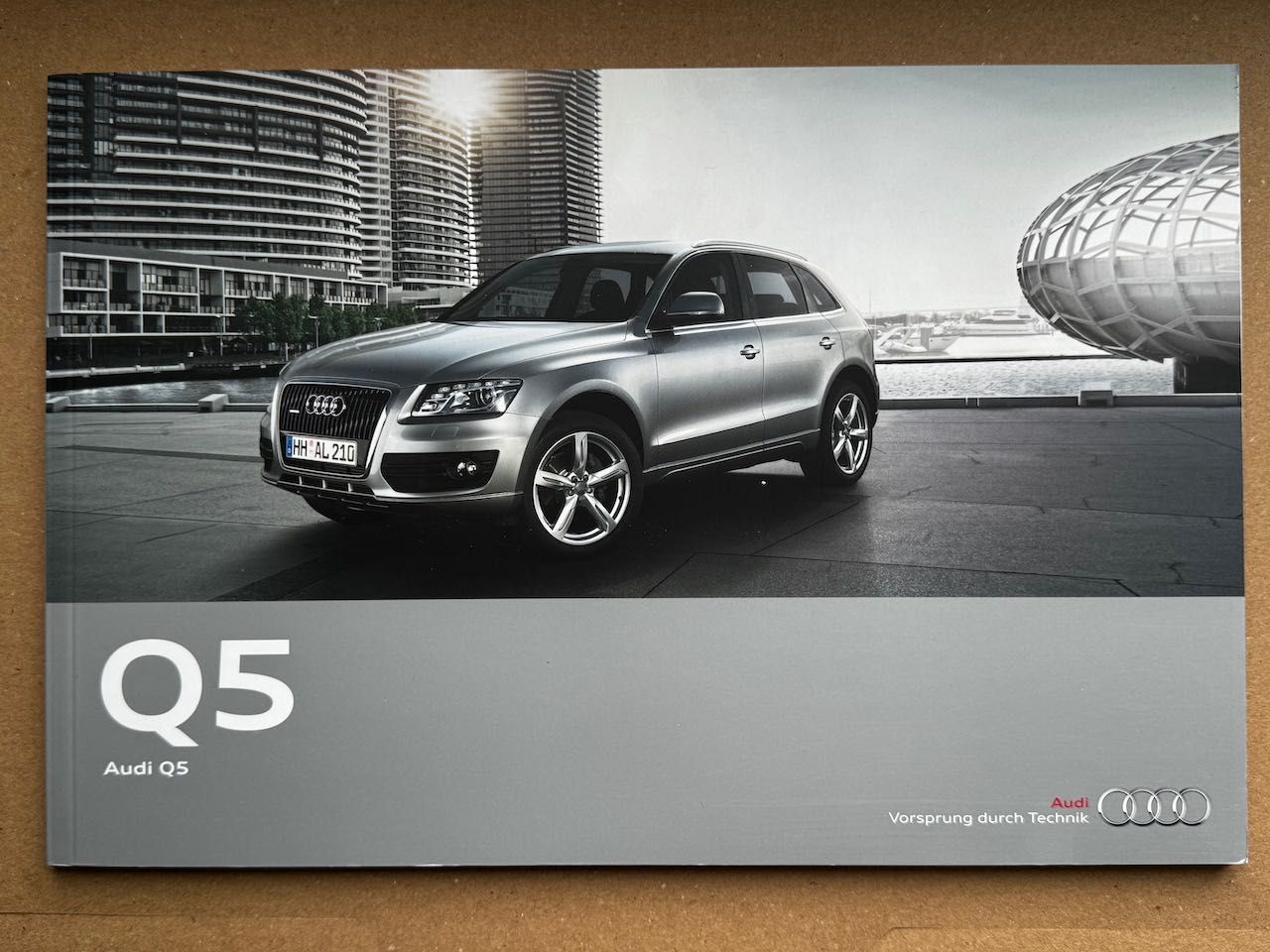 2010 / Audi Q5 (8R) / DE / prospekt katalog