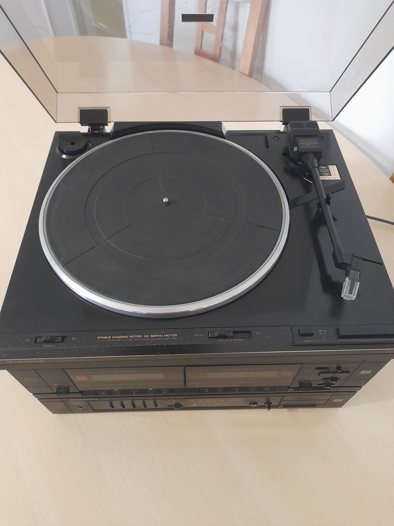 Pioneer Full automatic stereo turntable PL888z