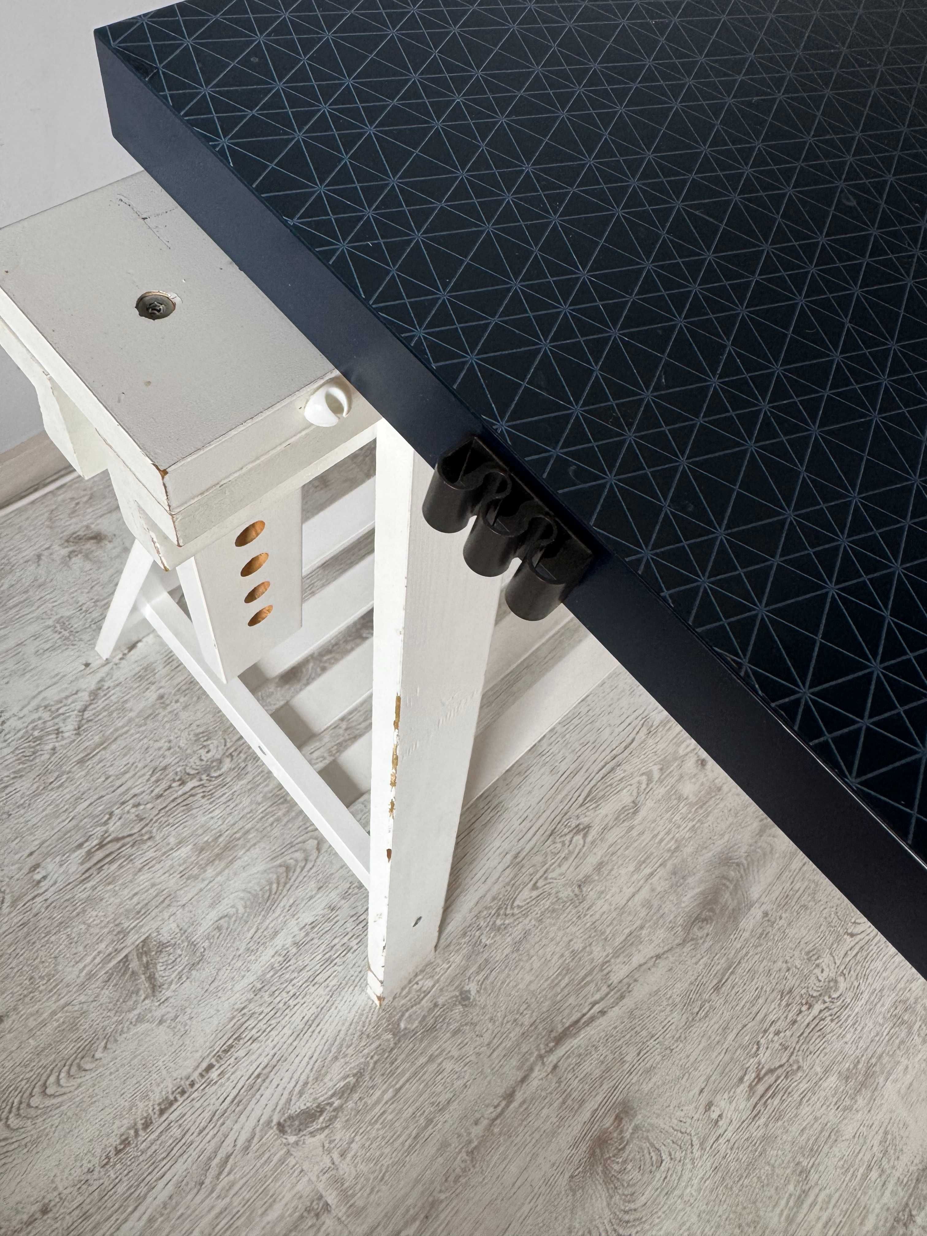 Blat biurka z półką na kable IKEA
