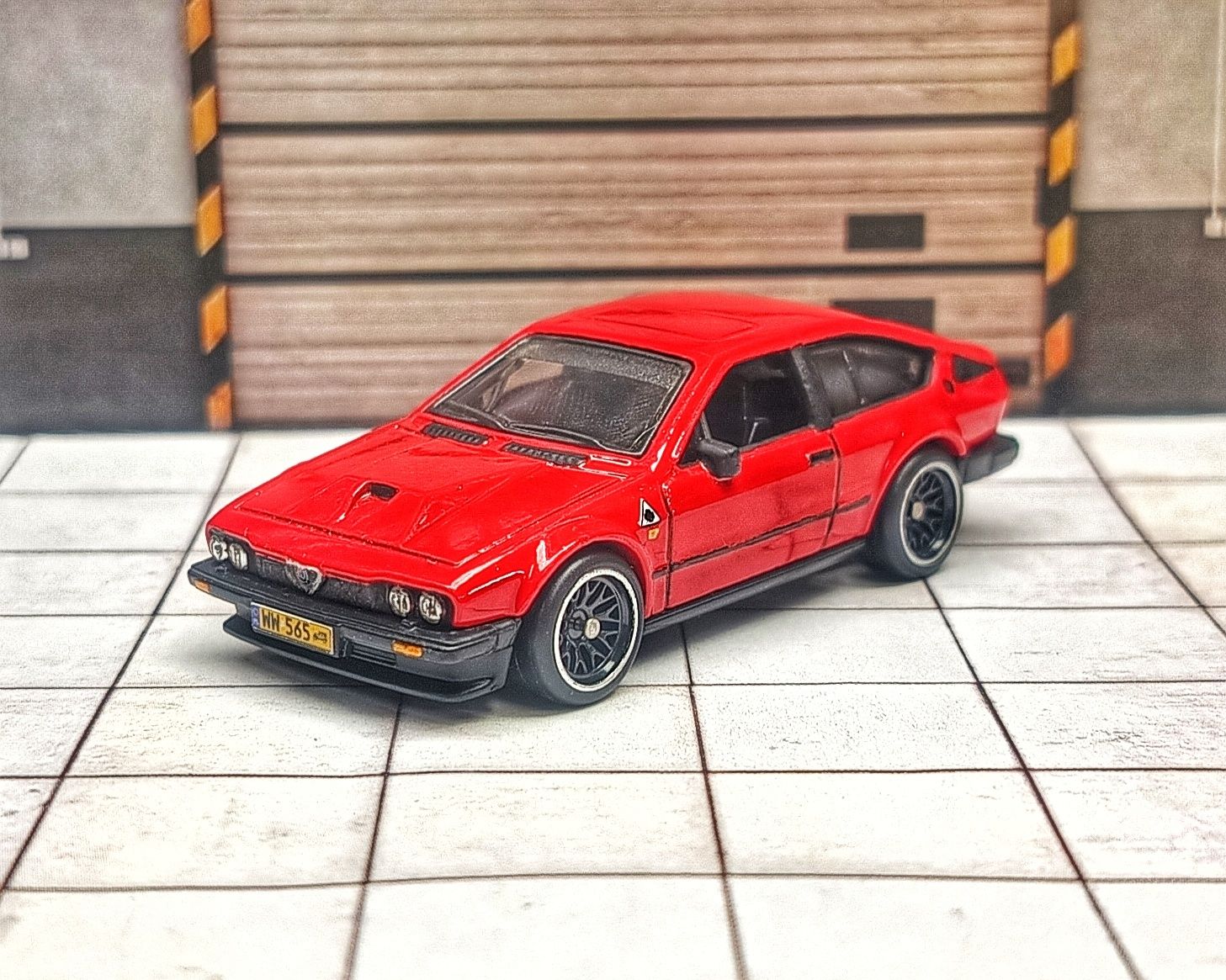Model Alfa Romeo GTV6 Hot Wheels