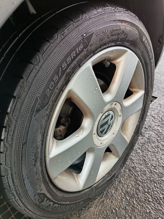 VW Golf V 1.4i Confort