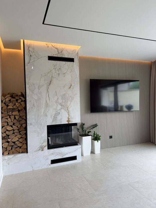 Продаж котеджу з дизайнерським ремонтом та меблями