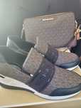 Torebka listonoszka i buty Michael Kors