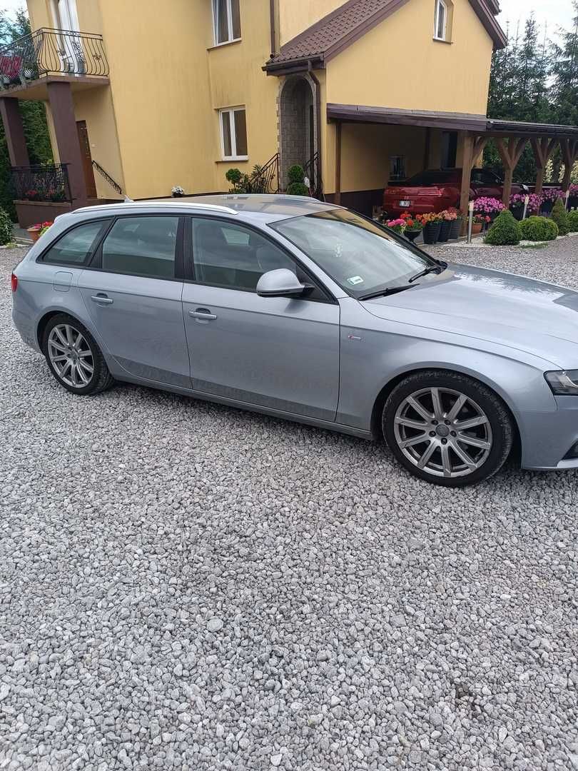 Audi a4b8 * 2.0 Tdi *S-line *2 kpl kół * hak*klima*skrzynia automat*